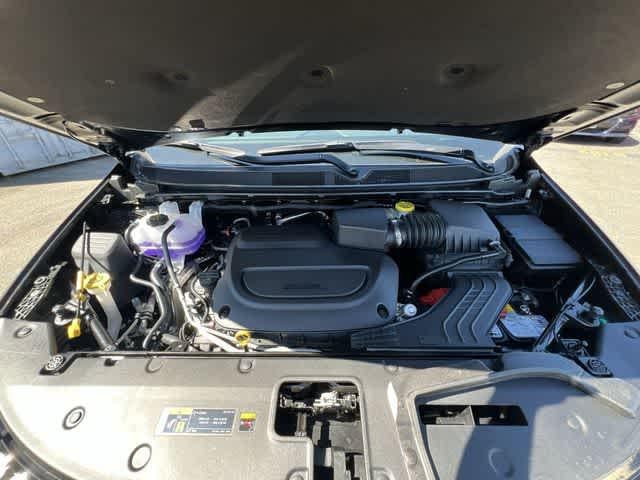 2027 Chrysler Pacifica PACIFICA SELECT AWD