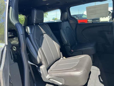 2027 Chrysler Pacifica PACIFICA SELECT AWD