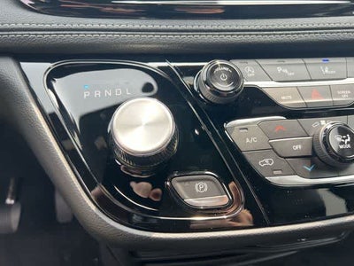 2027 Chrysler Pacifica PACIFICA SELECT AWD