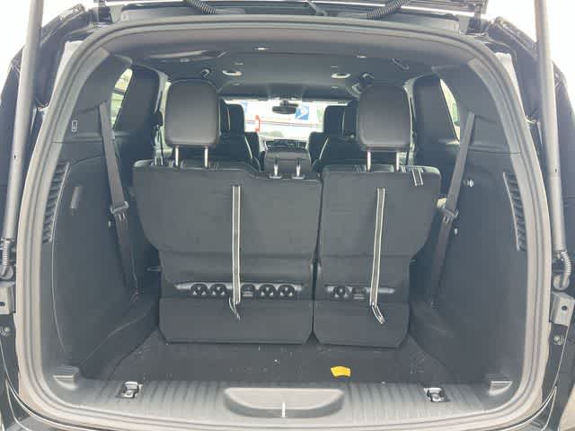 2027 Chrysler Pacifica PACIFICA SELECT AWD