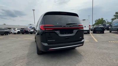 2027 Chrysler Pacifica PACIFICA SELECT AWD