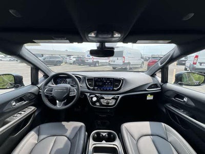 2027 Chrysler Pacifica PACIFICA SELECT AWD