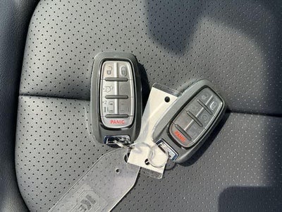 2027 Chrysler Pacifica PACIFICA SELECT AWD
