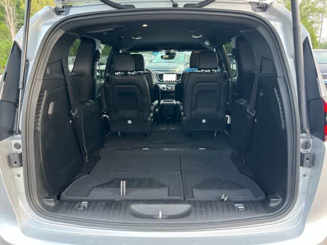 2026 Chrysler Pacifica Select AWD
