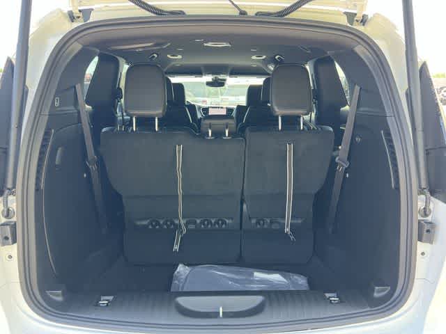 2027 Chrysler Pacifica PACIFICA SELECT AWD