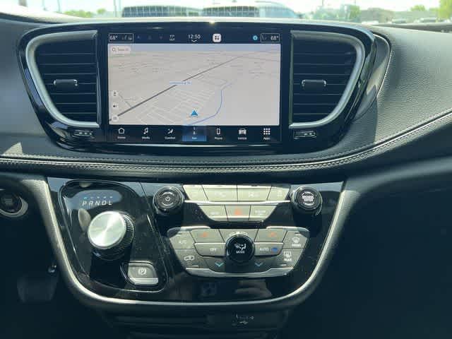 2027 Chrysler Pacifica PACIFICA SELECT AWD