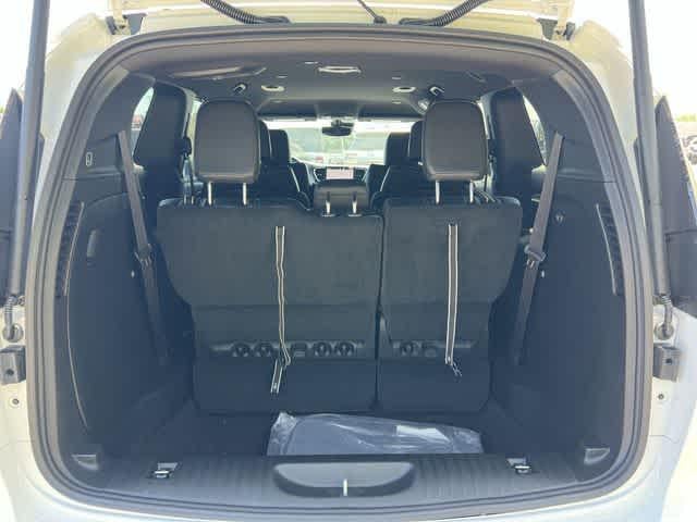 2027 Chrysler Pacifica PACIFICA SELECT AWD