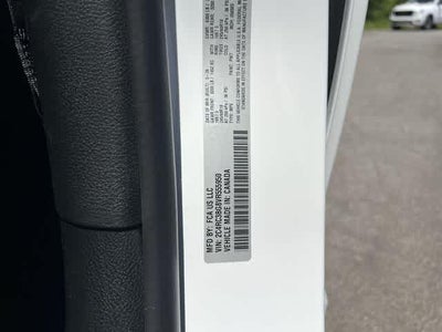 2027 Chrysler Pacifica PACIFICA SELECT AWD