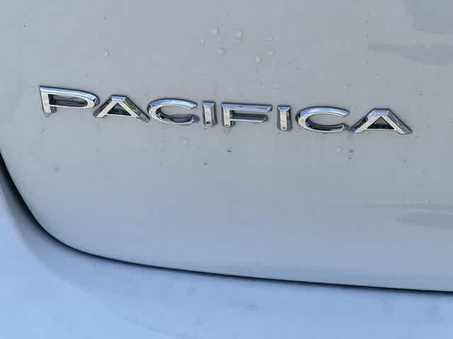 2027 Chrysler Pacifica PACIFICA SELECT AWD