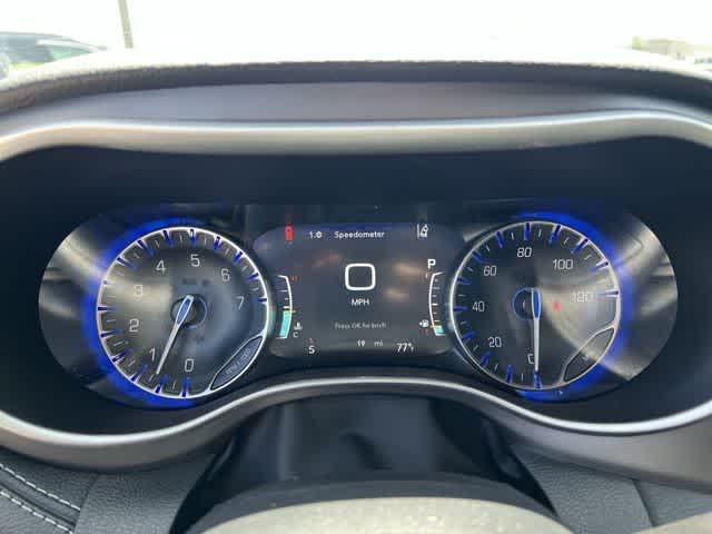 2027 Chrysler Pacifica PACIFICA SELECT AWD