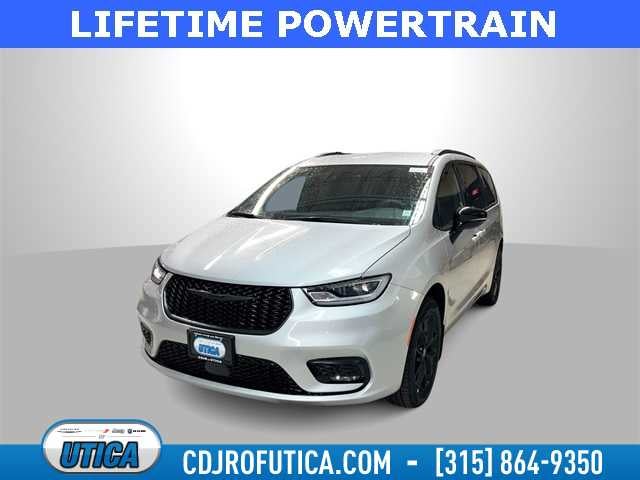 2026 Chrysler Pacifica PACIFICA SELECT AWD