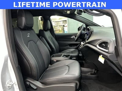 2026 Chrysler Pacifica PACIFICA SELECT AWD