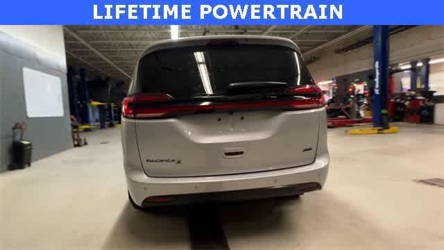 2026 Chrysler Pacifica PACIFICA SELECT AWD
