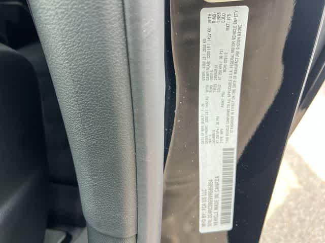 2027 Chrysler Pacifica PACIFICA SELECT AWD