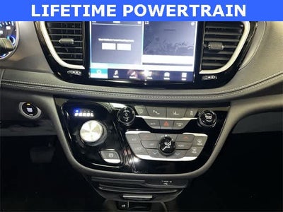 2026 Chrysler Pacifica PACIFICA SELECT AWD