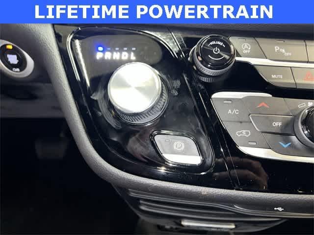 2026 Chrysler Pacifica PACIFICA SELECT AWD