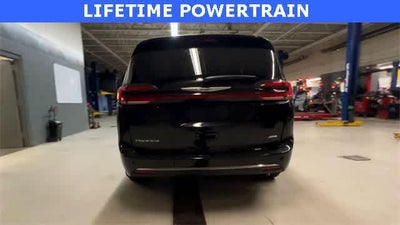 2026 Chrysler Pacifica PACIFICA SELECT AWD