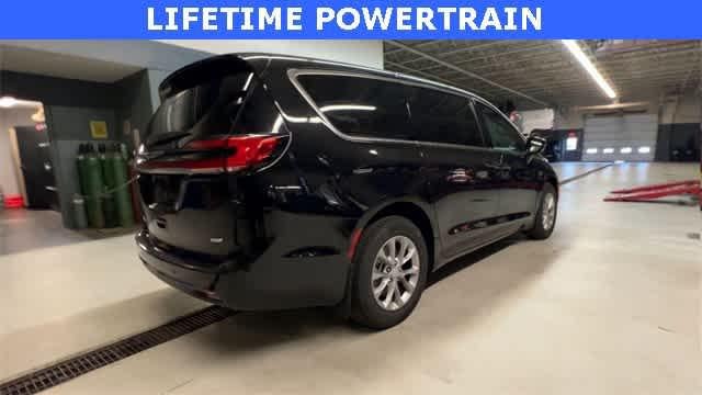 2026 Chrysler Pacifica PACIFICA SELECT AWD