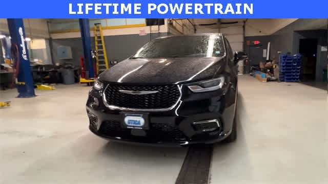 2026 Chrysler Pacifica PACIFICA SELECT AWD