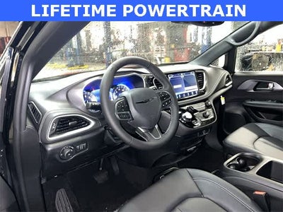 2026 Chrysler Pacifica PACIFICA SELECT AWD