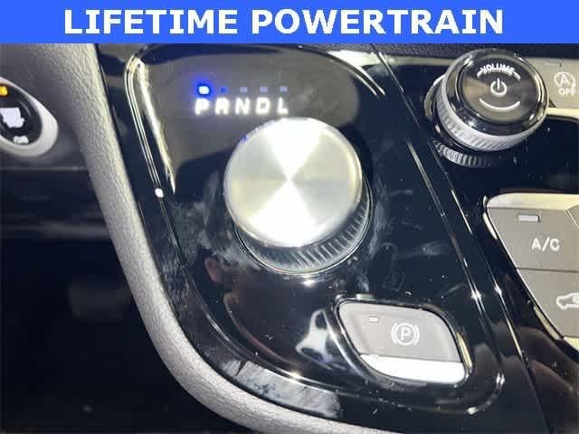 2026 Chrysler Pacifica PACIFICA SELECT AWD