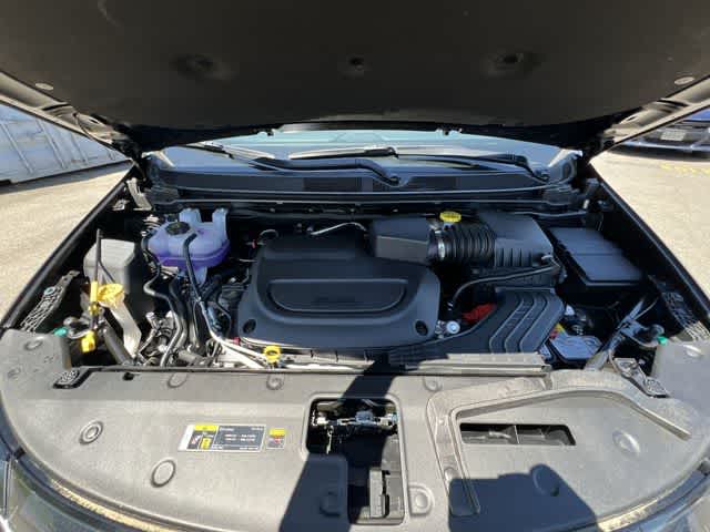 2027 Chrysler Pacifica PACIFICA SELECT AWD