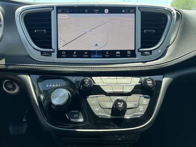2027 Chrysler Pacifica PACIFICA SELECT AWD