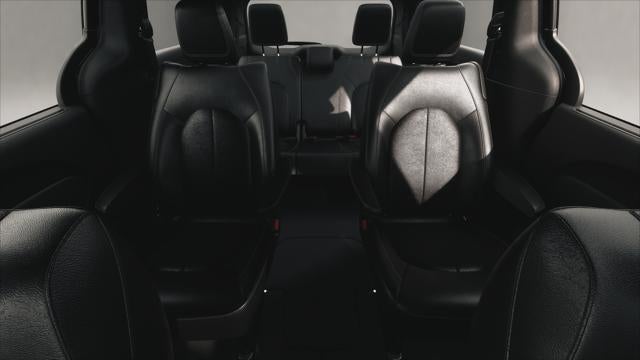 2027 Chrysler Pacifica PACIFICA SELECT AWD