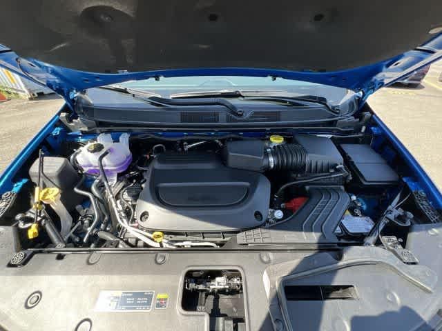 2027 Chrysler Pacifica PACIFICA SELECT AWD