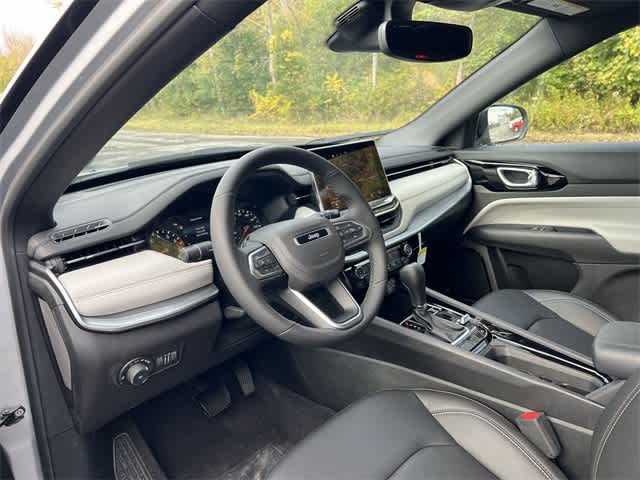 2025 Jeep Compass COMPASS LIMITED 4X4