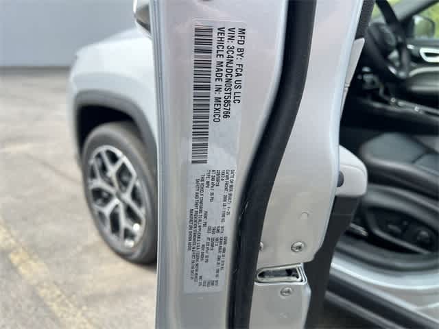 2025 Jeep Compass COMPASS LIMITED 4X4