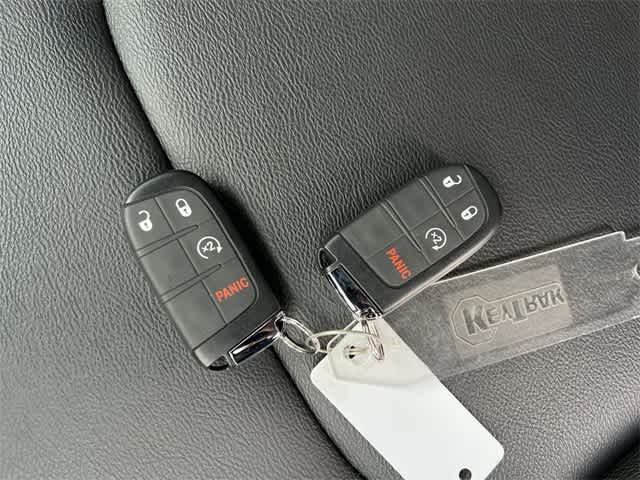 2025 Jeep Compass COMPASS LIMITED 4X4