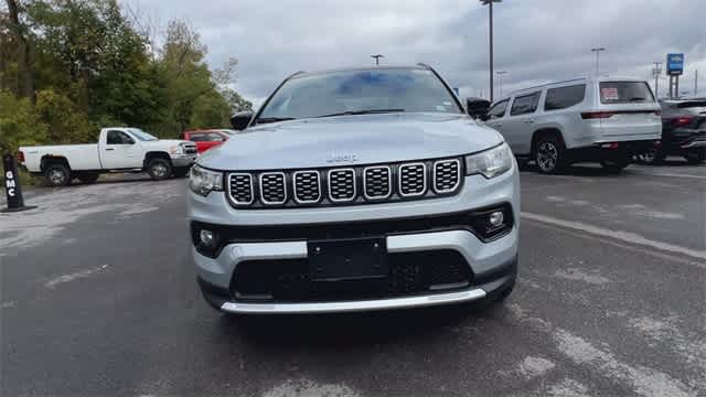 2025 Jeep Compass COMPASS LIMITED 4X4