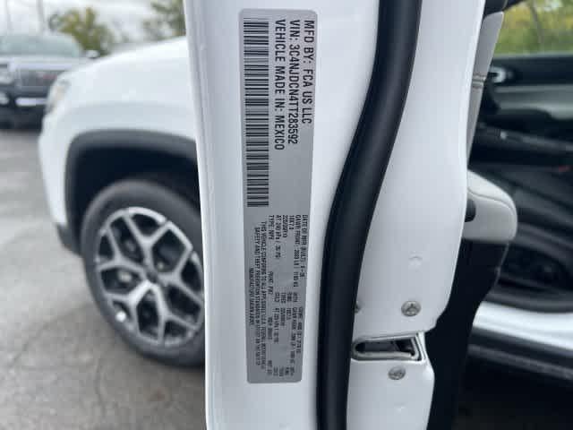 2026 Jeep Compass COMPASS LIMITED 4X4