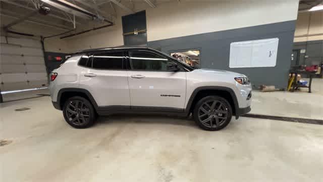 2026 Jeep Compass COMPASS LIMITED ALTITUDE 4X4