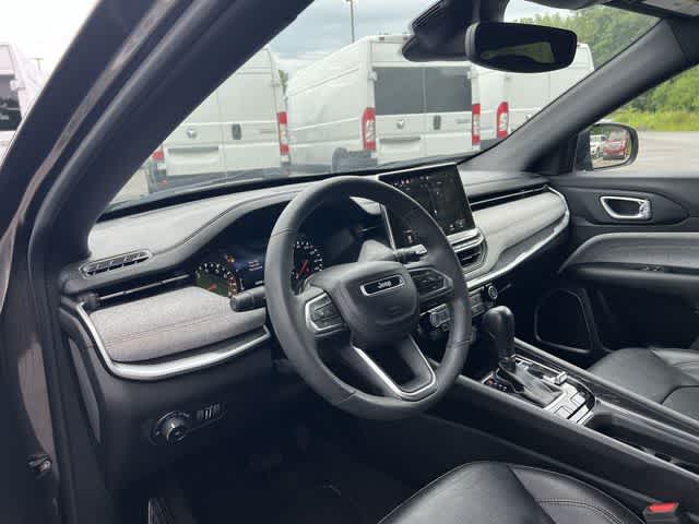 2023 Jeep Compass Latitude Lux FWD