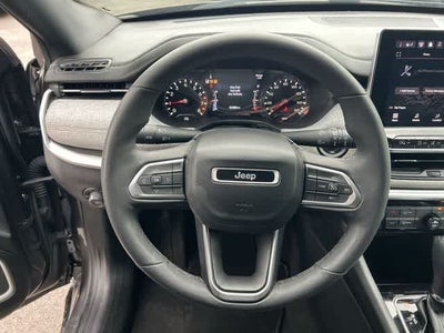 2023 Jeep Compass Latitude Lux FWD