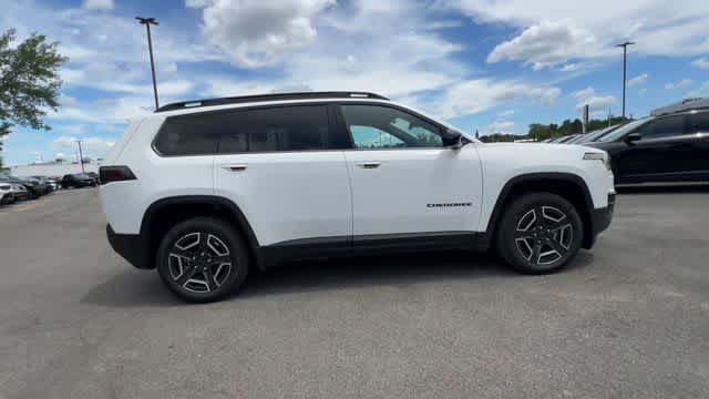 2026 Jeep Cherokee CHEROKEE LAREDO 4X4