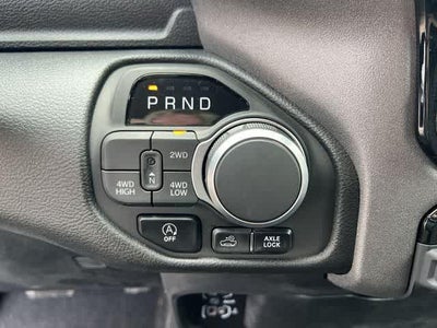 2026 RAM 1500 RAM 1500 WARLOCK CREW CAB 4X4 5'7' BOX
