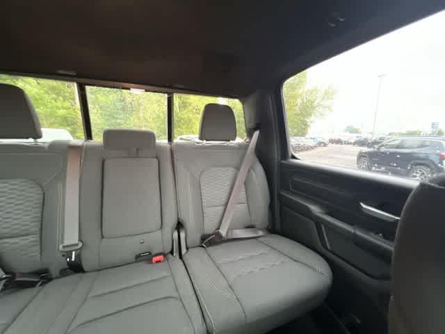 2026 RAM 1500 RAM 1500 WARLOCK CREW CAB 4X4 5'7' BOX