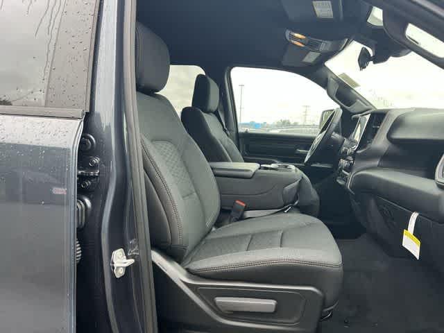 2026 RAM 1500 RAM 1500 WARLOCK CREW CAB 4X4 5'7' BOX