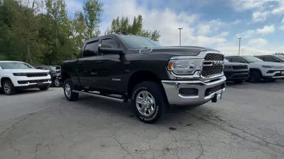 2020 RAM 2500 Tradesman Crew Cab 4x4 6'4' Box