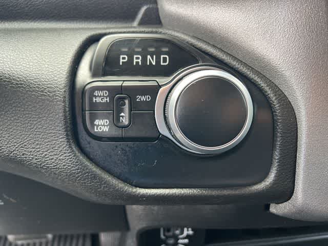 2020 RAM 2500 Tradesman Crew Cab 4x4 6'4' Box