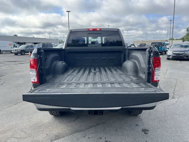 2020 RAM 2500 Tradesman Crew Cab 4x4 6'4' Box