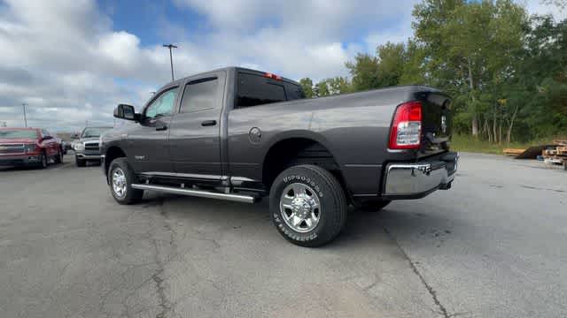 2020 RAM 2500 Tradesman Crew Cab 4x4 6'4' Box