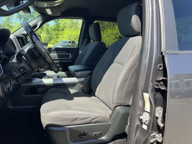 2019 RAM 2500 Big Horn Crew Cab 4x4 6'4' Box