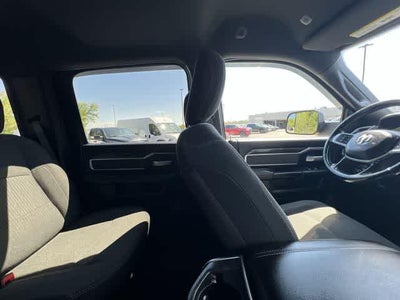 2019 RAM 2500 Big Horn Crew Cab 4x4 6'4' Box