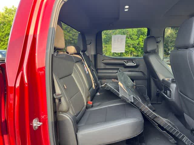 2024 GMC Sierra 1500 4WD Crew Cab Short Box SLT