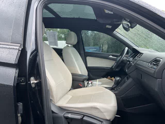 2021 Volkswagen Tiguan 2.0T SE R-Line Black