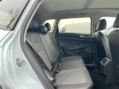 2025 Volkswagen Taos 1.5T SE Black